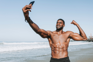 Anti Aging-Supplements, Man taking a selfie on the beach